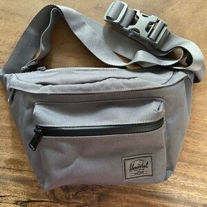Herschel Supply 3.5L hip waist pack